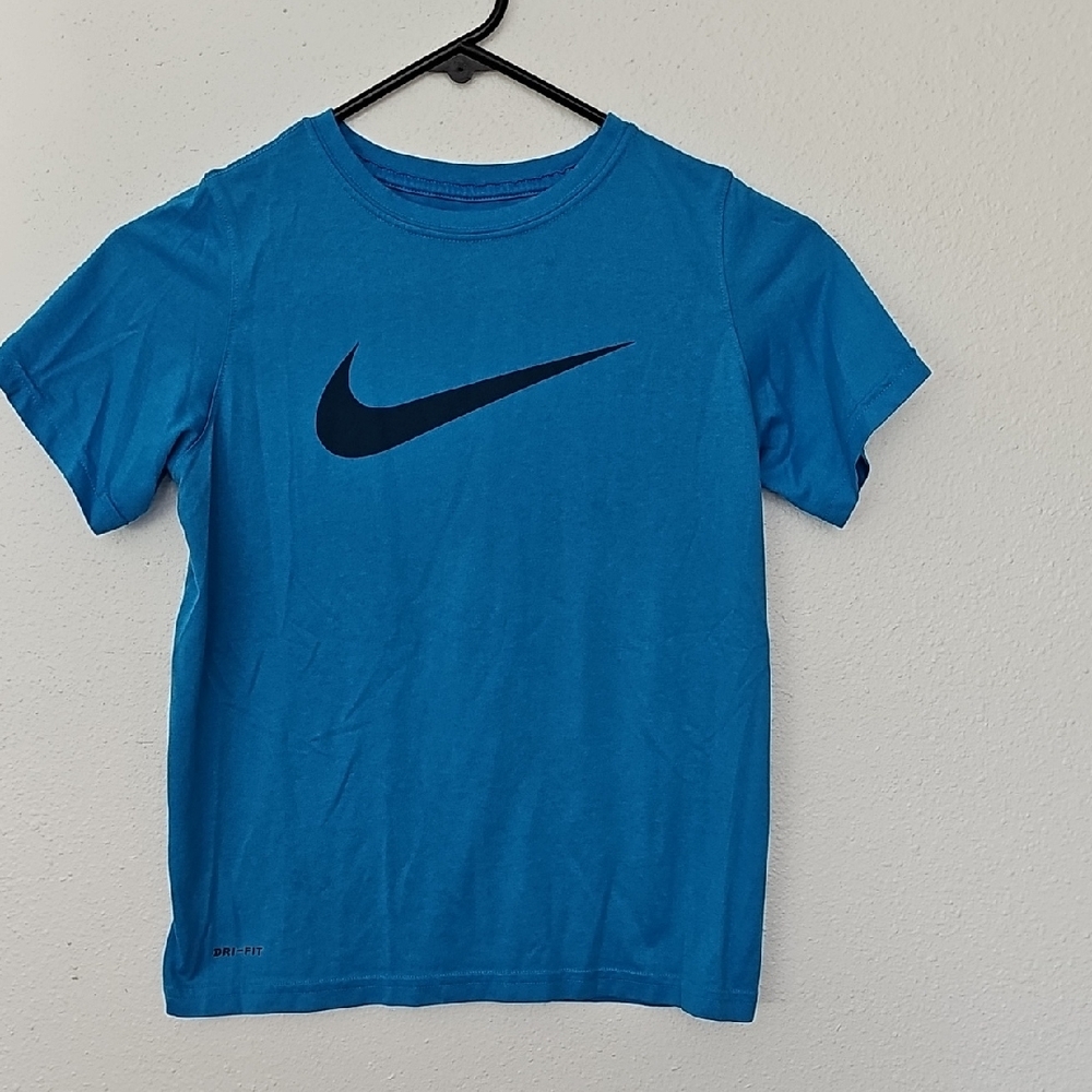 Nike Blue Short Sleeve Tee with Iconic Swoosh